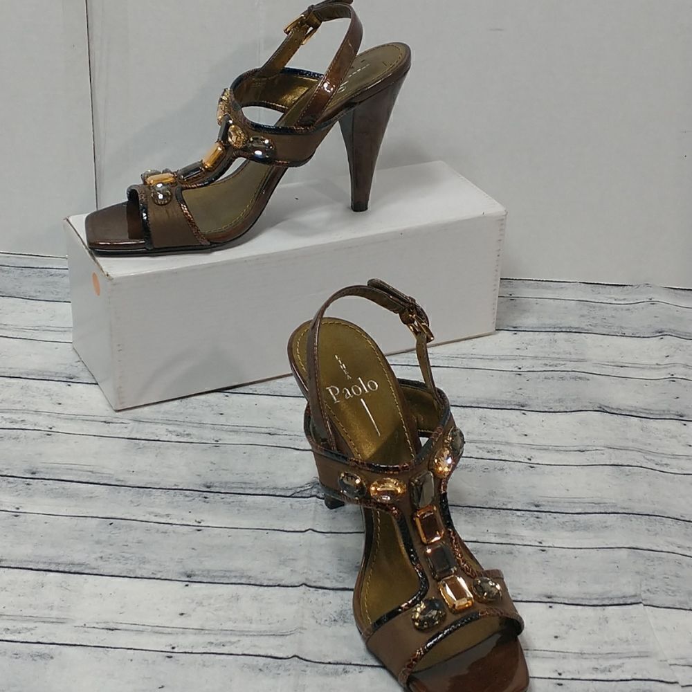 Linea Paolo SZ 8M Gold Sling Buckle Decorated Open Toe Heel Sandals